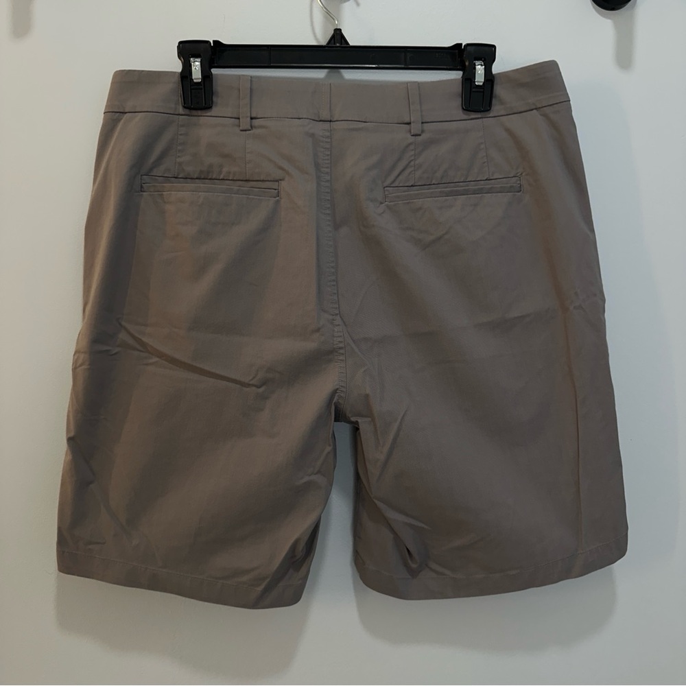 Hill City Men’s Everyday Tech Short 33 Chrome Grey - Picture 2 of 6